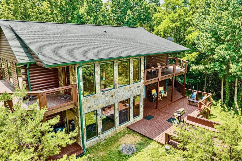 Panorama Mountain View Cabin, Less Than 10 Miles From Gatlinburg And Dollywood, Dog Friendly, 6 Bedrooms Sleeps 17, Fire Pit, Hottub, Washer Dryer, Fully Loaded Kitchen, Gameroom With A Tv, Pool Table, Arcade, Air Hockey, And Foosball Sevierville Kültér fotó